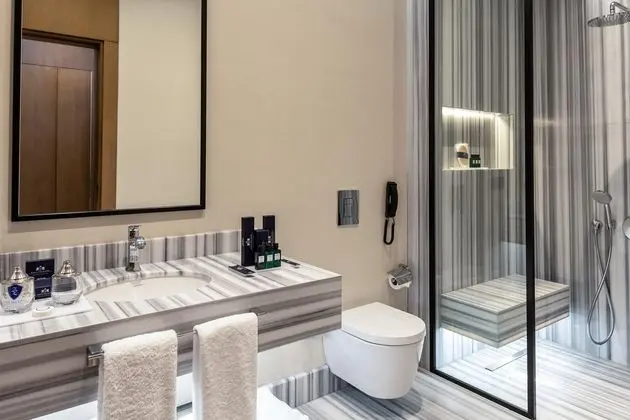 Twin Bedroom Banyo