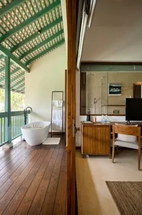 Ocean Room with One Free 60 min Spa treatment