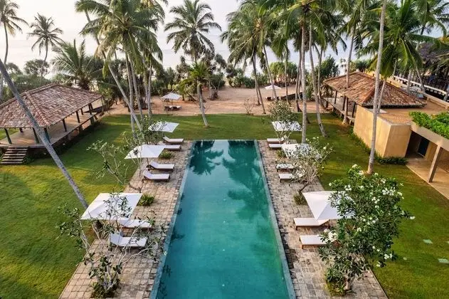 Ocean Room with One Free 60 min Spa treatment
