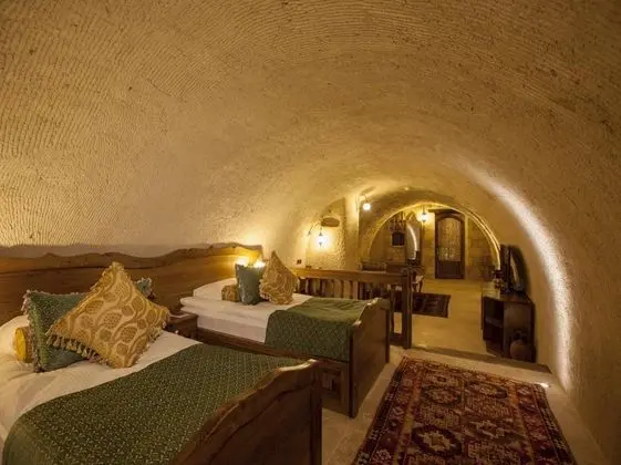 Majestic Cave Suites