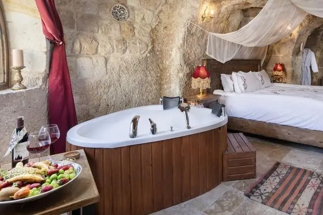 Deluxe Cave Suit, Dağ Manzaralı, Jakuzili