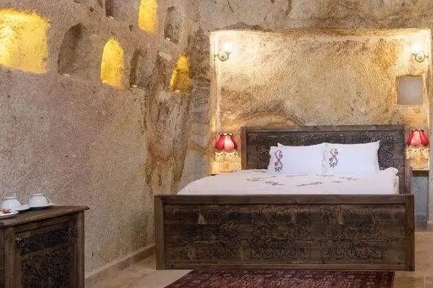 Deluxe Cave Suit, Dağ Manzaralı, Jakuzili
