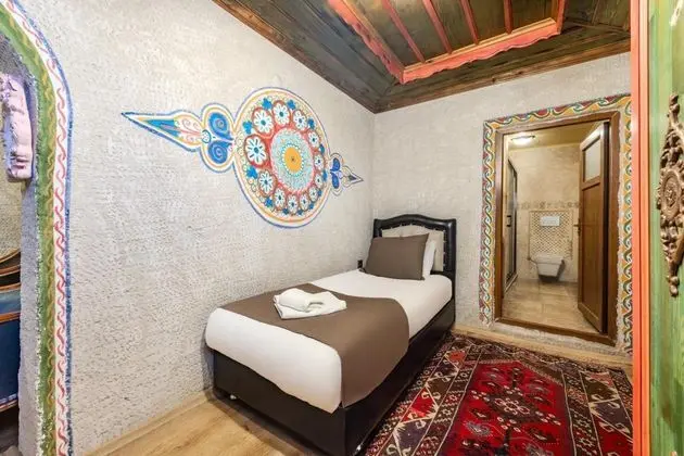 https://images.odamax.com/img/1920x1080/odamax/image/upload/Kayata_Cave_Suites_202512091908582_3U6A4076_6_8mb.jpg