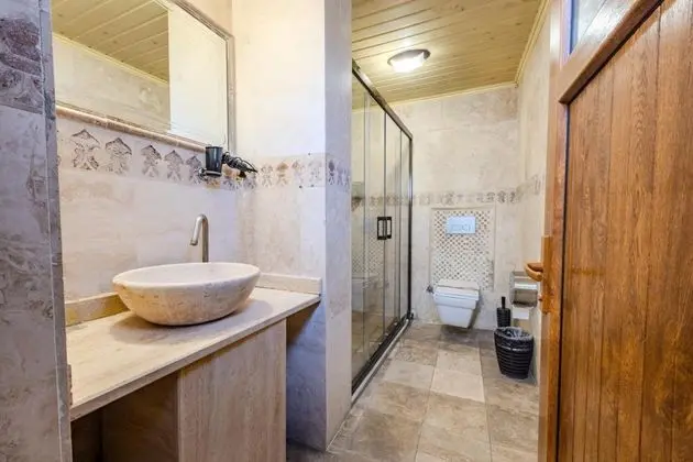 https://images.odamax.com/img/1920x1080/odamax/image/upload/Kayata_Cave_Suites_202512091908583_3U6A4080_7_8mb.jpg