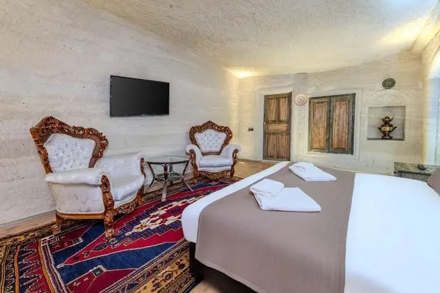 https://images.odamax.com/img/1920x1080/odamax/image/upload/Kayata_Cave_Suites_202512111510363_3U6A1917_8.jpg