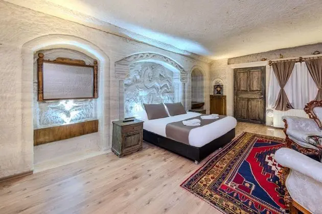 https://images.odamax.com/img/1920x1080/odamax/image/upload/Kayata_Cave_Suites_202512111510429_3U6A1921_11.jpg