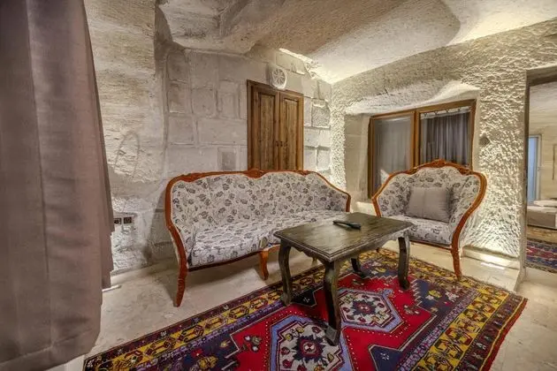 https://images.odamax.com/img/1920x1080/odamax/image/upload/Kayata_Cave_Suites_202512111511113_3U6A8044_HDR.jpg