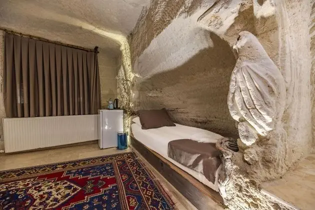 https://images.odamax.com/img/1920x1080/odamax/image/upload/Kayata_Cave_Suites_202512111511426_3U6A8115_HDR.jpg