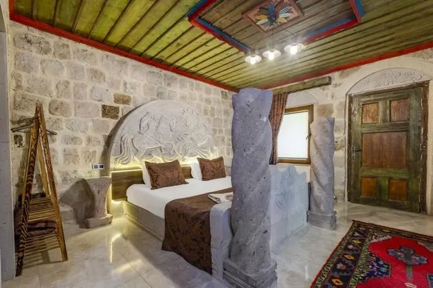 https://images.odamax.com/img/1920x1080/odamax/image/upload/Kayata_Cave_Suites_202512111611566_3U6A4107_HDR.jpg