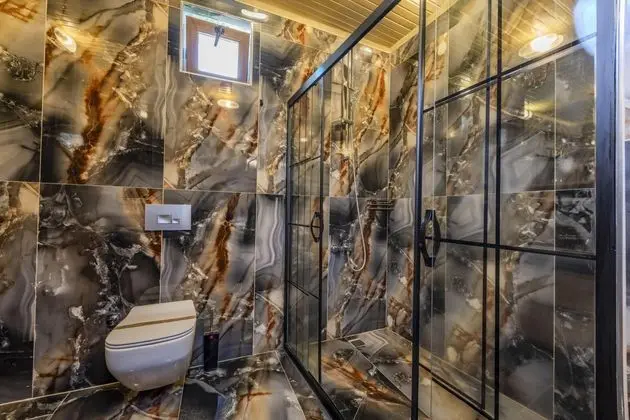https://images.odamax.com/img/1920x1080/odamax/image/upload/Kayata_Cave_Suites_202512111612024_3U6A4110.jpg