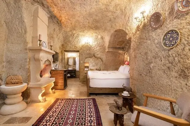 Superior Cave Suit, Dağ Manzaralı, Şömineli ve Jakuzili