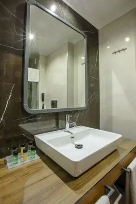 Standard Tek Büyük veya İki Ayrı Yataklı Oda