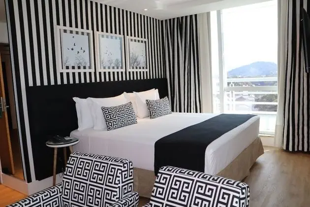 Süit, Sıcak Su Küveti