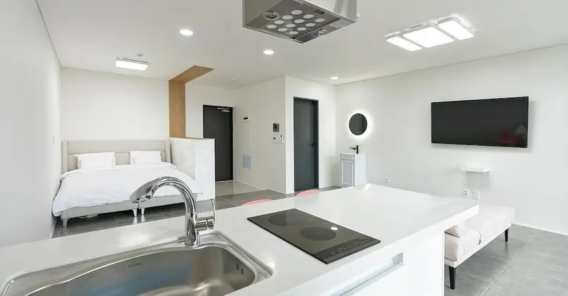 Deluxe Tek Büyük Yataklı Oda (A)