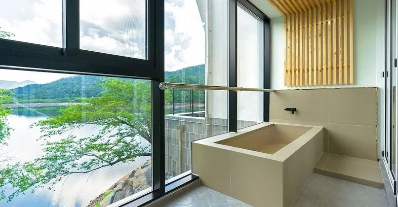 Standard Tek Büyük Yataklı Oda (A)