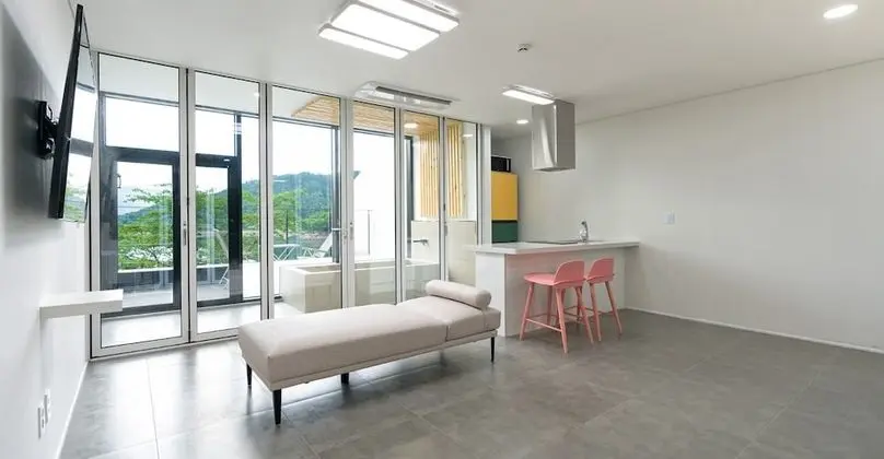 Superior Tek Büyük Yataklı Oda (A)