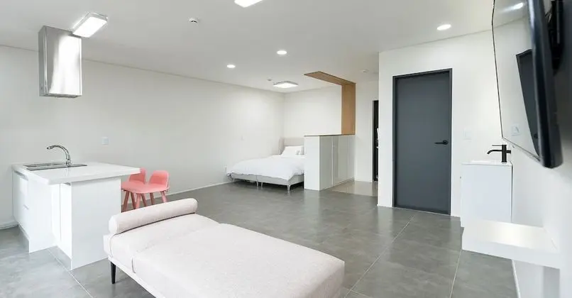 Superior Tek Büyük Yataklı Oda (A)