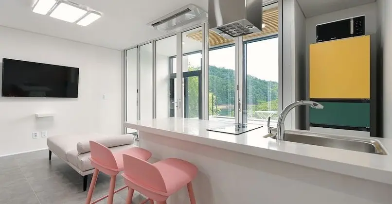 Superior Tek Büyük Yataklı Oda (A)