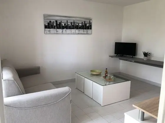 Basic Kır Evi