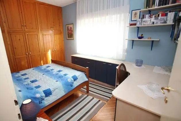 Apart Daire (Kaza - 50m from the beach with parkin)