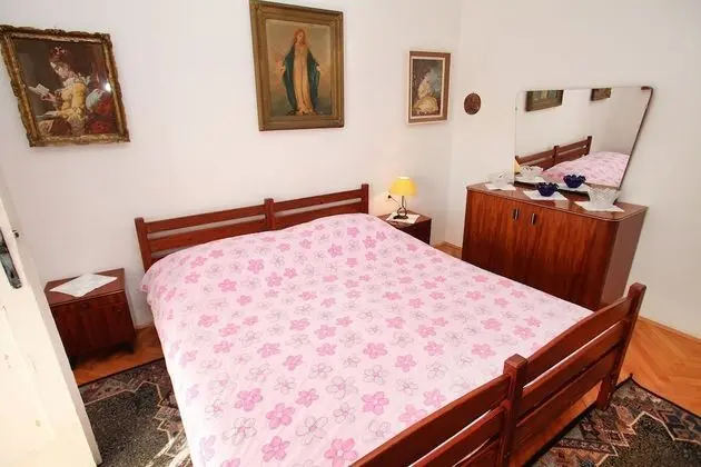 Apart Daire (Kaza - 50m from the beach with parkin)