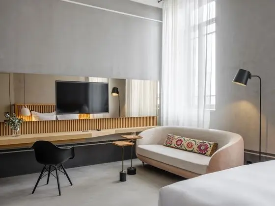 Comfort Tek Büyük Yataklı Oda