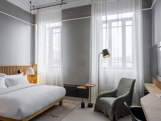 Comfort Tek Büyük Yataklı Oda