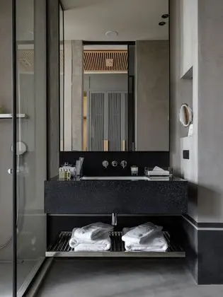 Comfort Tek Büyük Yataklı Oda