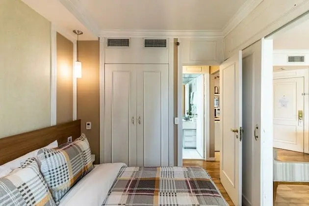 Executive Apart Daire