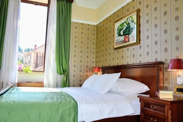 Superior Tek Büyük Yataklı Oda