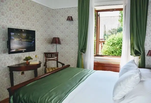 Superior Tek Büyük Yataklı Oda