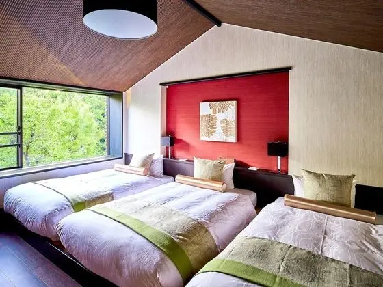 Üç Kişilik Oda, Sigara İçilmez, Teras (Maisonette)