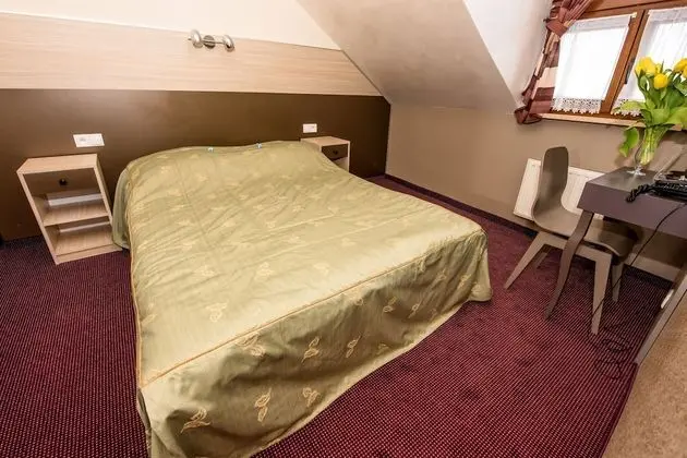 Standard Tek Büyük Yataklı Oda