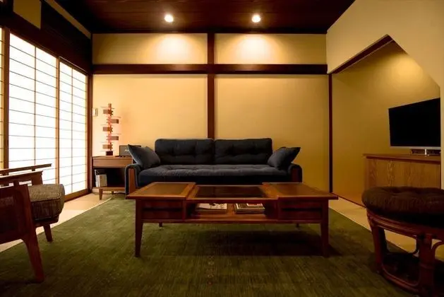 Sıra Ev (Japanese-Style)