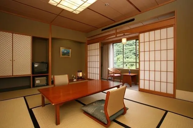 Traditional Oda