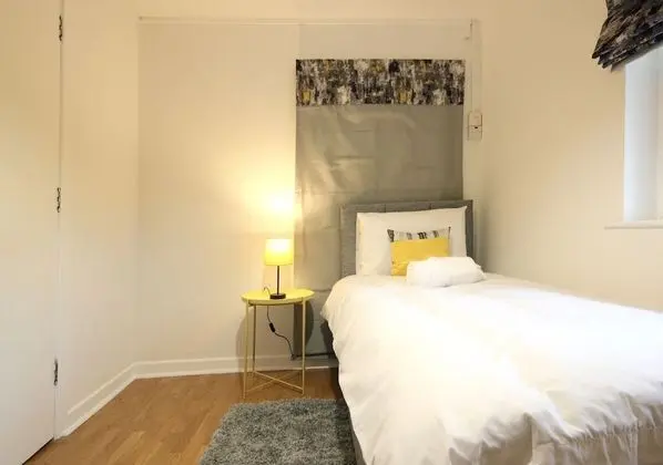 Süit, Özel Banyo (Cunningham Suite)