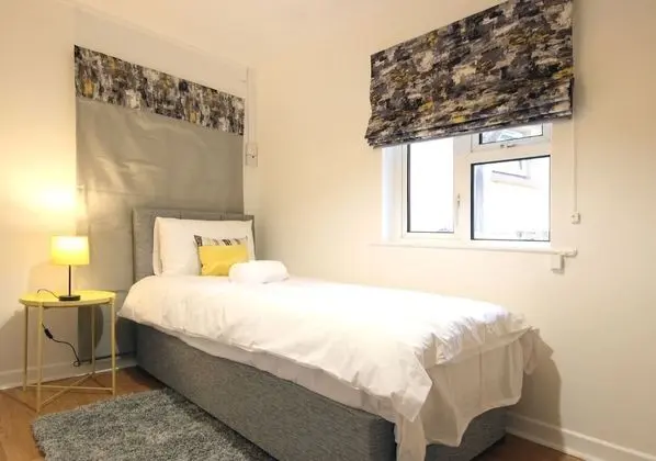 Süit, Özel Banyo (Cunningham Suite)