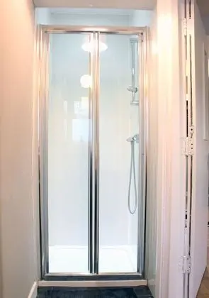 Süit, Özel Banyo (Cunningham Suite)