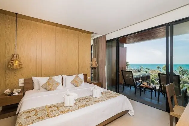 Ocean View Jacuzzi Deluxe - Hillside