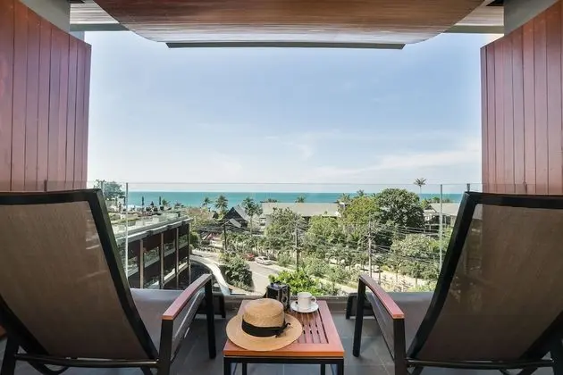 Ocean View Jacuzzi Deluxe - Hillside