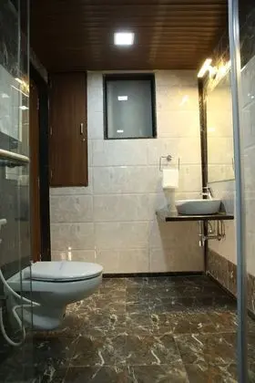 Superior Tek Büyük Yataklı Oda, 1 Çift Kişilik Yatak, Engellilere Uygun, Penceresiz