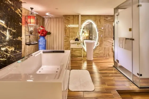 Luxury Süit, 1 En Büyük (King) Boy Yatak