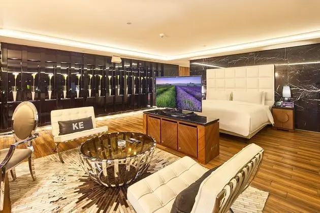 Luxury Süit, 1 En Büyük (King) Boy Yatak