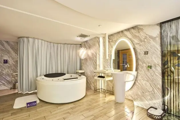 Luxury Süit, 1 En Büyük (King) Boy Yatak