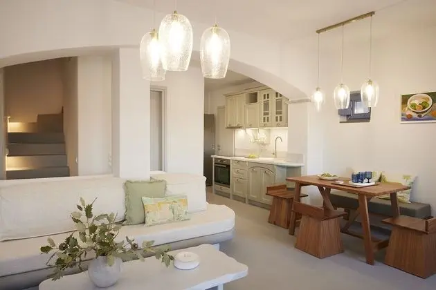 Luxury Villa, Sigara İçilmez