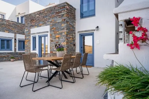 Luxury Villa, Sigara İçilmez