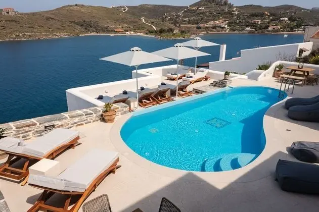 Luxury Villa, Sigara İçilmez