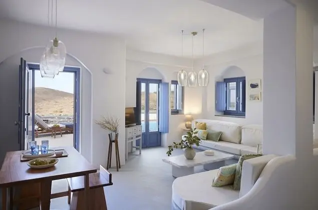 Luxury Villa, Sigara İçilmez