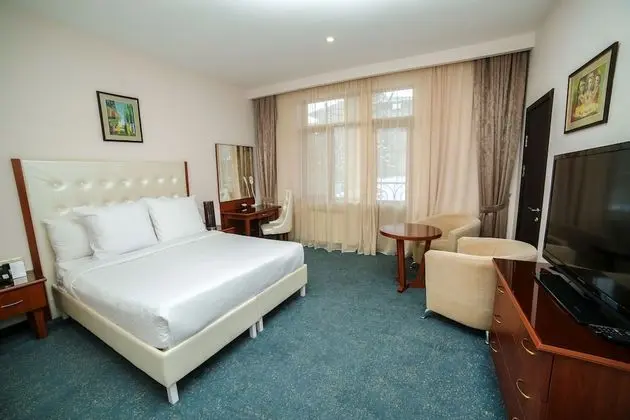 Comfort Tek Büyük veya İki Ayrı Yataklı Oda