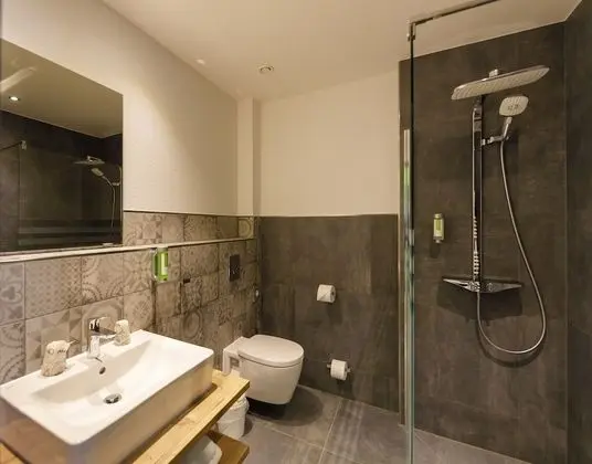 Comfort Tek Büyük Yataklı Oda